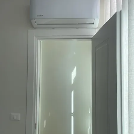 Ad * Vlorë