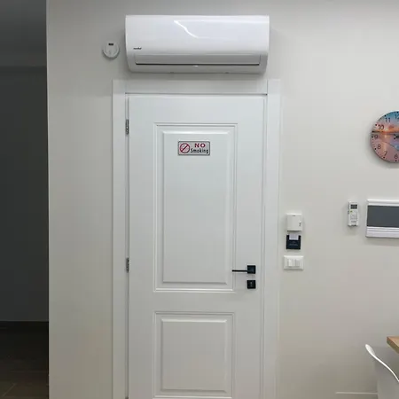 Ad Apartamento Vlorë